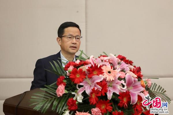 图3：邓弘致辞.jpg
